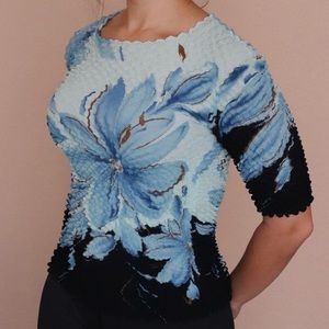CACHE Popcorn Micropleat Floral Shirt